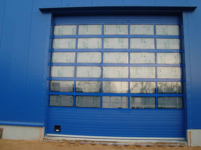 Промышленные ворота DoorHan в Астрахани с установкой