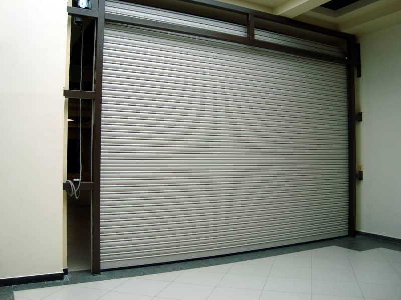 Роллетные ворота DoorHan в Астрахани с установкой